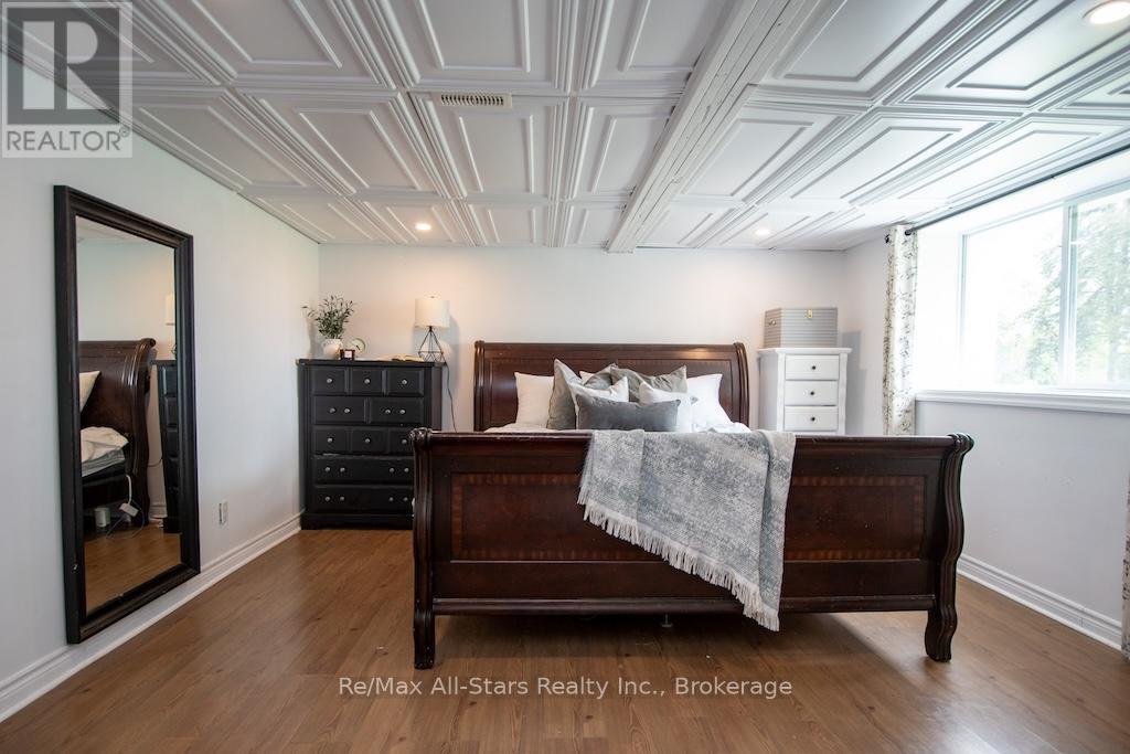 9 Riverside Drive, Kawartha Lakes (Lindsay), Ontario  K9V 0H6 - Photo 24 - X13672558