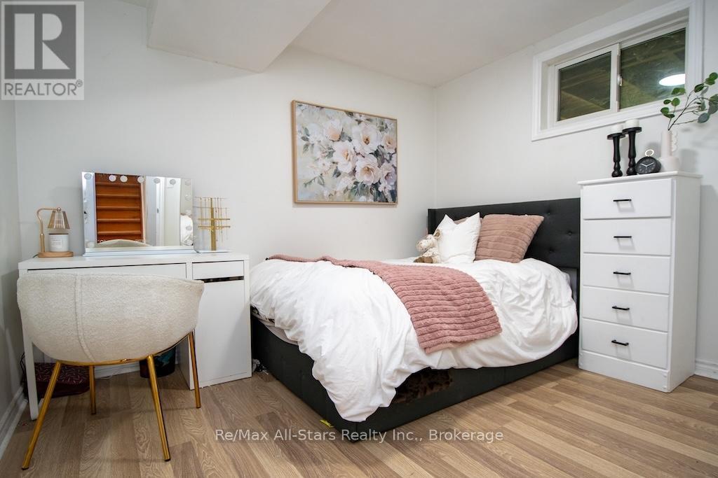 9 Riverside Drive, Kawartha Lakes (Lindsay), Ontario  K9V 0H6 - Photo 27 - X13672558