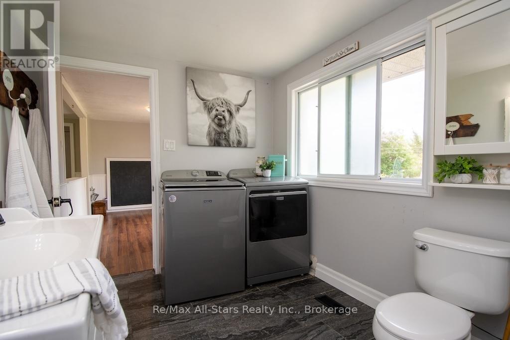 9 Riverside Drive, Kawartha Lakes (Lindsay), Ontario  K9V 0H6 - Photo 34 - X13672558