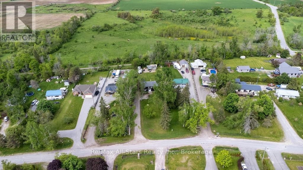 9 Riverside Drive, Kawartha Lakes (Lindsay), Ontario  K9V 0H6 - Photo 37 - X13672558