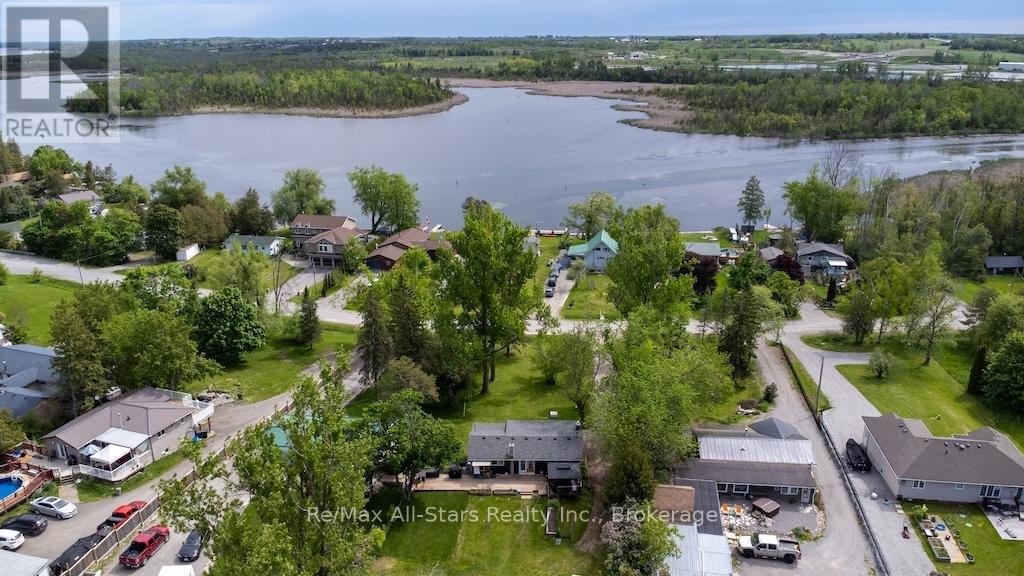 9 Riverside Drive, Kawartha Lakes (Lindsay), Ontario  K9V 0H6 - Photo 40 - X13672558