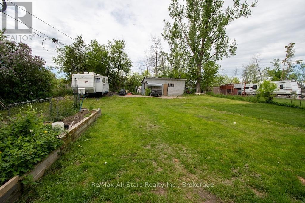 9 Riverside Drive, Kawartha Lakes (Lindsay), Ontario  K9V 0H6 - Photo 42 - X13672558