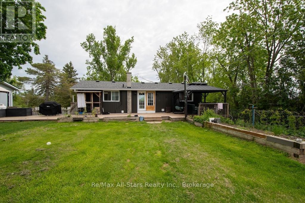 9 Riverside Drive, Kawartha Lakes (Lindsay), Ontario  K9V 0H6 - Photo 43 - X13672558