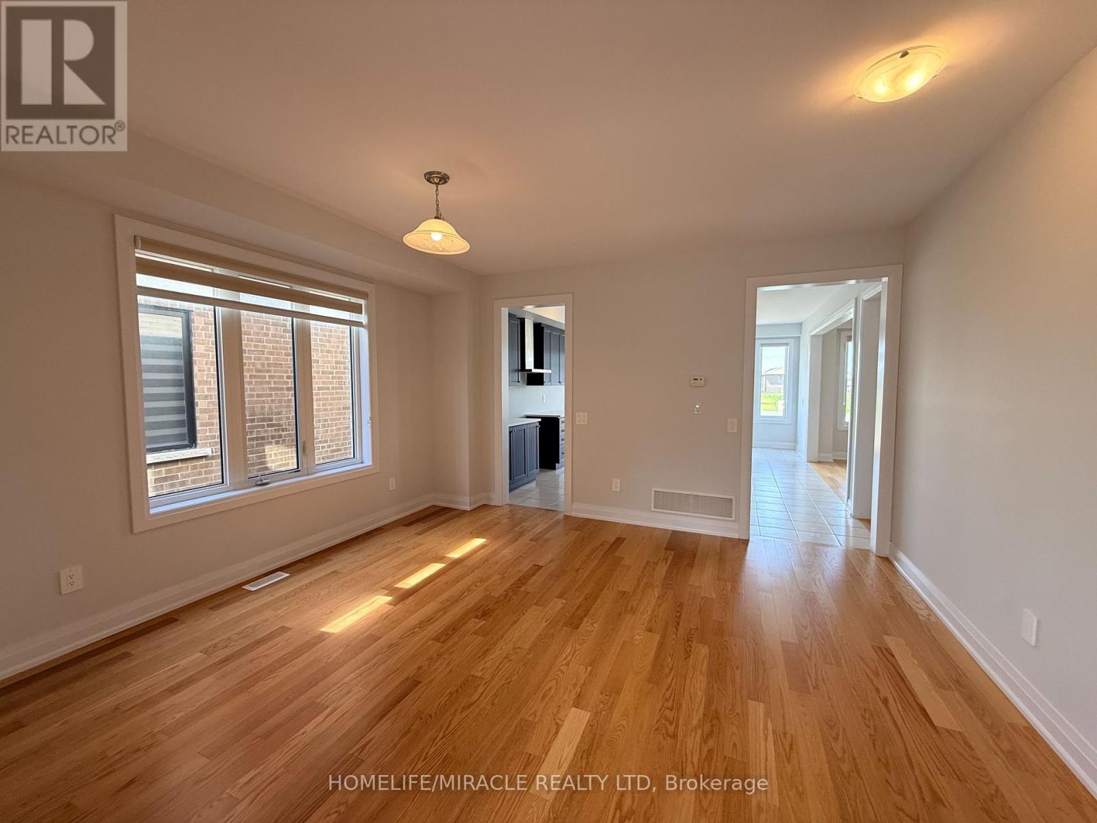 186 St Joseph Road, Kawartha Lakes (Lindsay), Ontario  K9V 0R7 - Photo 6 - X13673614