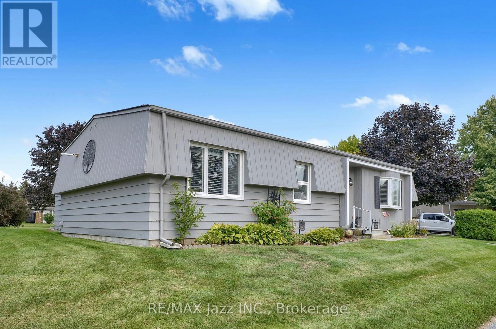 8 Wheelhouse Drive, Clarington (Newcastle), Ontario  L1B 1B9 - Photo 28 - E13674618