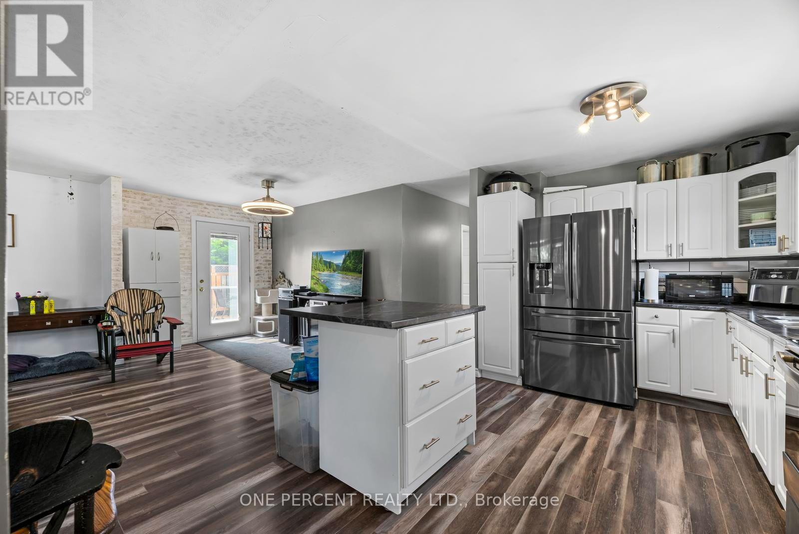 10 Magnolia Street, Highlands East (Bicroft Ward), Ontario  K0L 1M0 - Photo 5 - X13674940