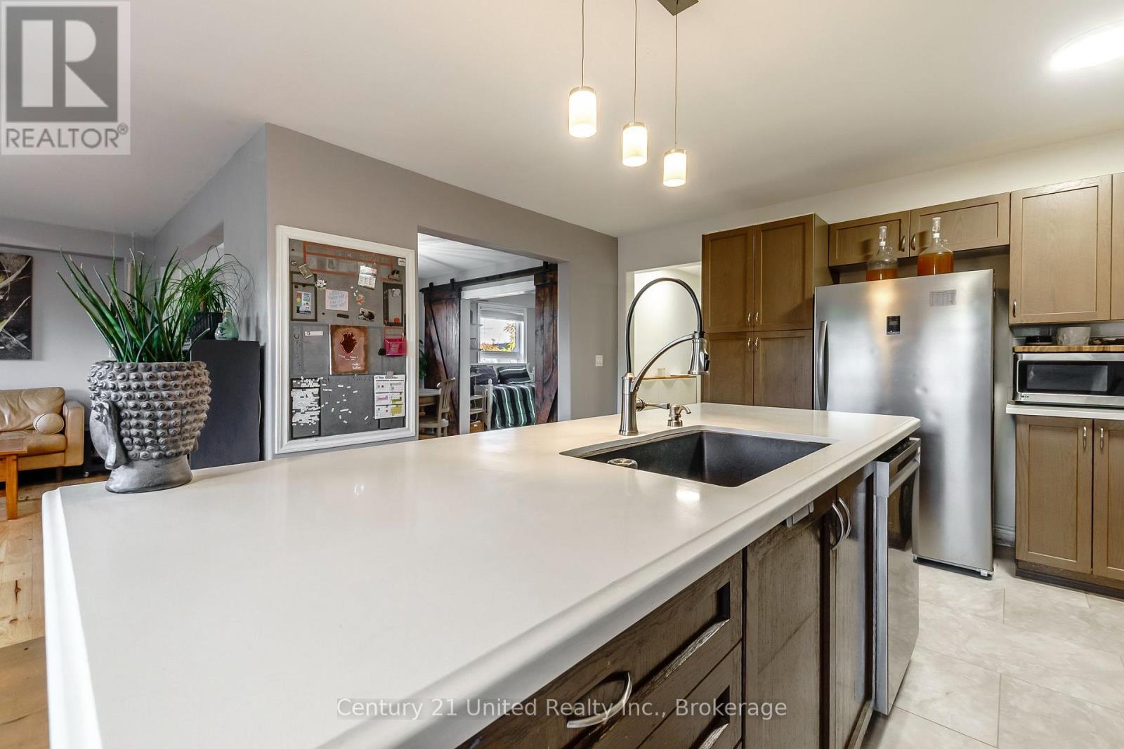 810 Hargrove Trail, Peterborough (Ashburnham Ward 4), Ontario  K9L 0B6 - Photo 10 - X13675146