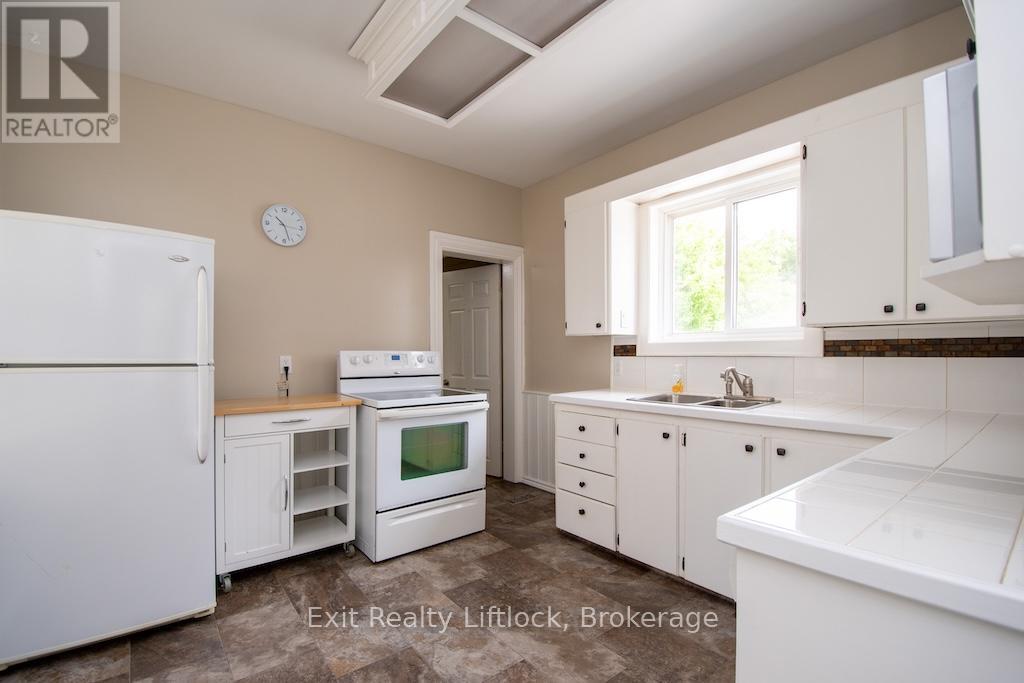 849 Water Street, Peterborough (Northcrest Ward 5), Ontario  K9H 3P1 - Photo 11 - X13676140