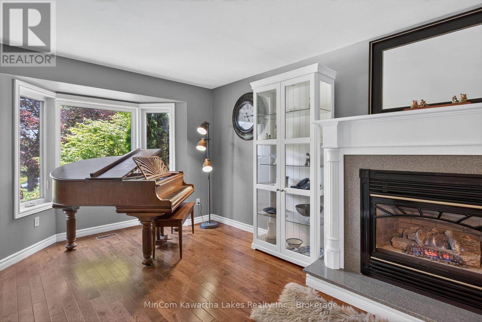1947 Parkwood Circle, Peterborough (Monaghan Ward 2), Ontario  K9J 8C9 - Photo 19 - X13676496