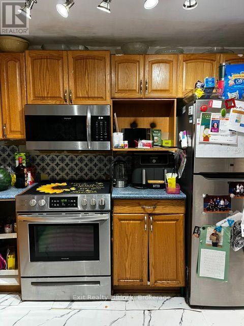 2131 Walker Avenue, Peterborough (Ashburnham Ward 4), Ontario  K9L 1T6 - Photo 6 - X13678186