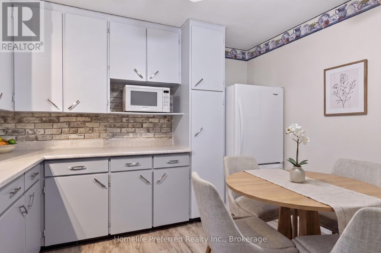 893 Cumberland Avenue, Peterborough (Northcrest Ward 5), Ontario  K9H 7B3 - Photo 7 - X13680130