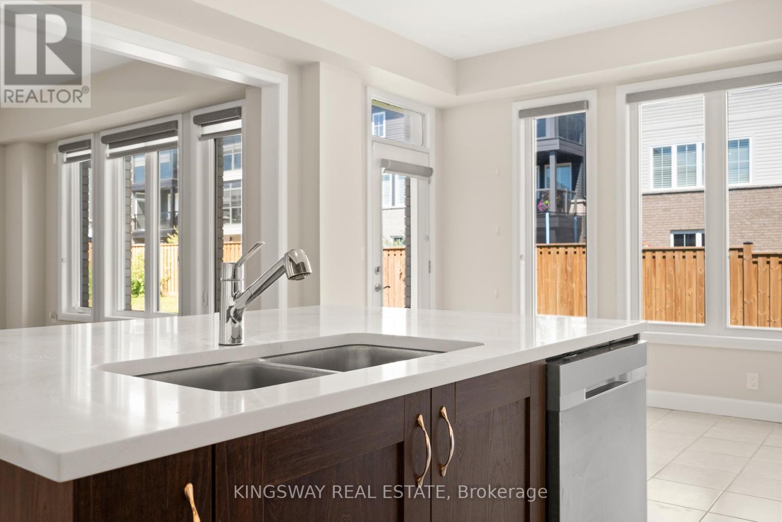 101 York Drive, Peterborough (Monaghan Ward 2), Ontario  K9K 0H7 - Photo 14 - X13680712