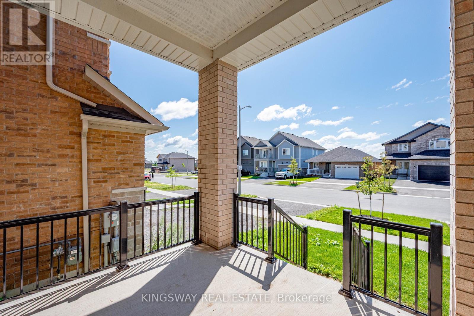 101 York Drive, Peterborough (Monaghan Ward 2), Ontario  K9K 0H7 - Photo 4 - X13680712