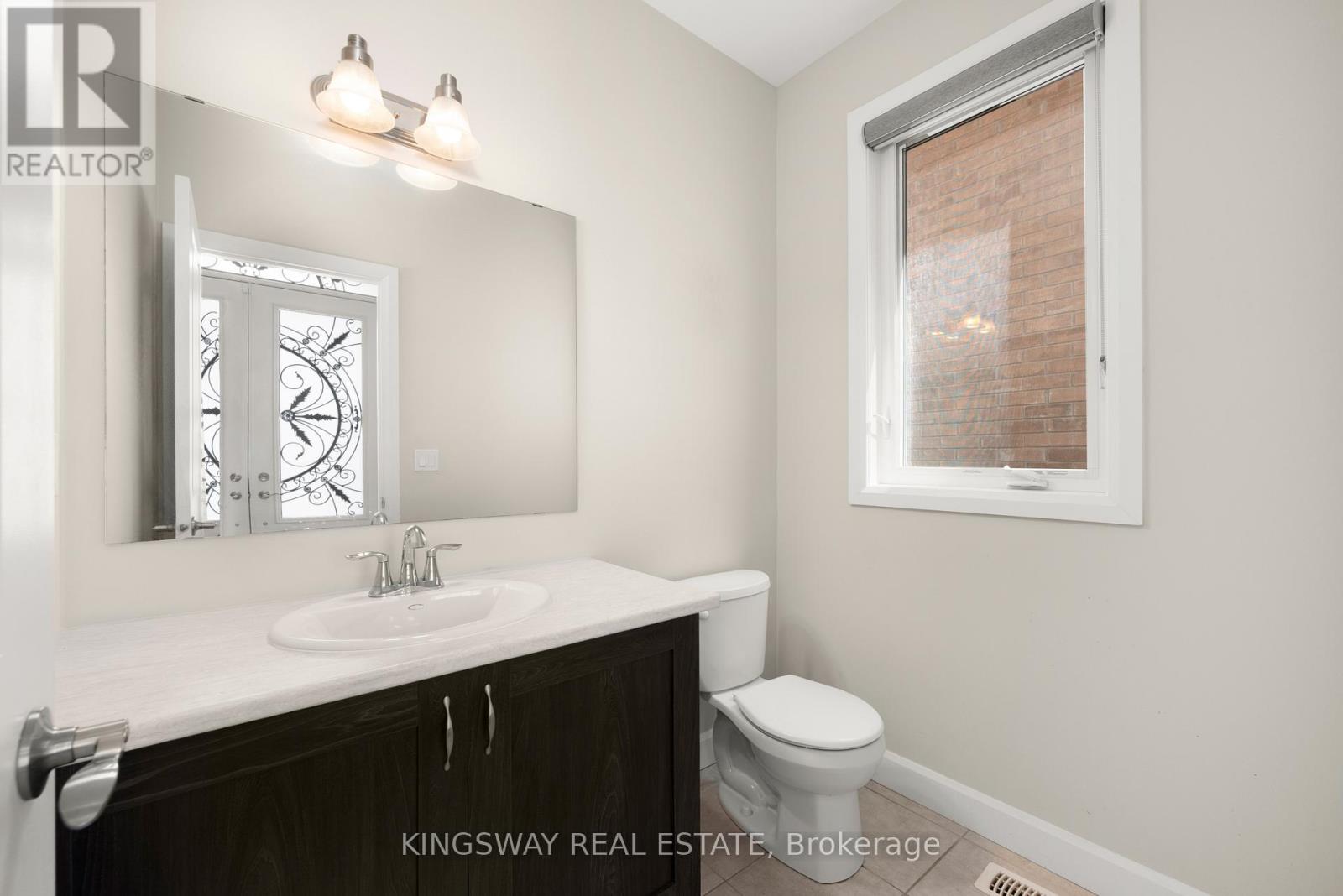 101 York Drive, Peterborough (Monaghan Ward 2), Ontario  K9K 0H7 - Photo 7 - X13680712