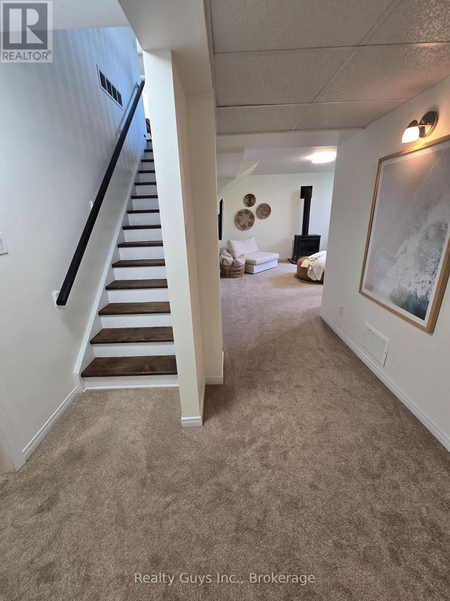 401 Bianco Crescent, Peterborough (Monaghan Ward 2), Ontario  K9K 0A3 - Photo 30 - X13680738