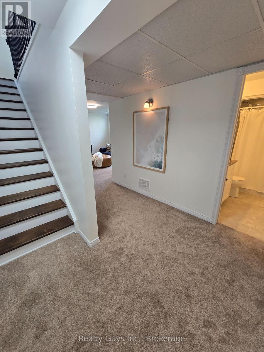 401 Bianco Crescent, Peterborough (Monaghan Ward 2), Ontario  K9K 0A3 - Photo 40 - X13680738
