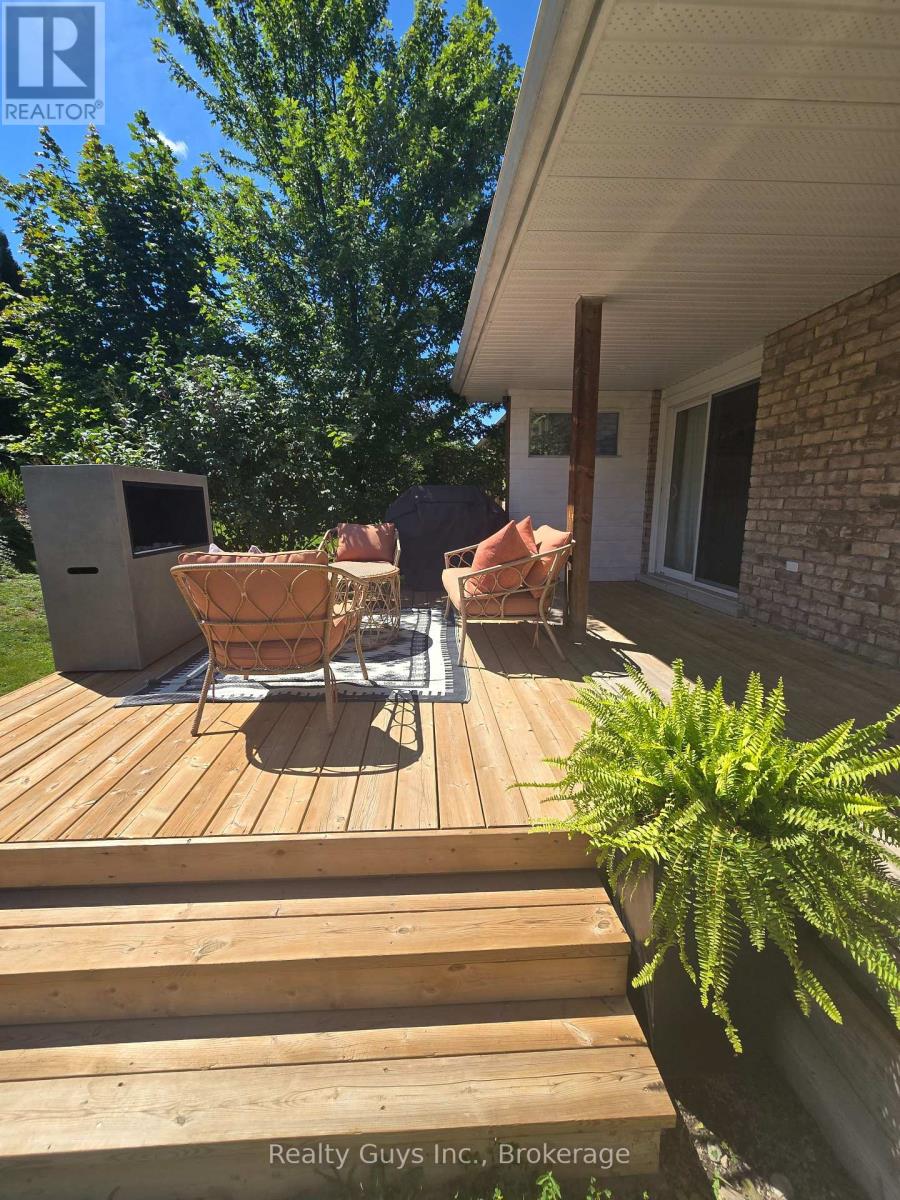 401 Bianco Crescent, Peterborough (Monaghan Ward 2), Ontario  K9K 0A3 - Photo 46 - X13680738