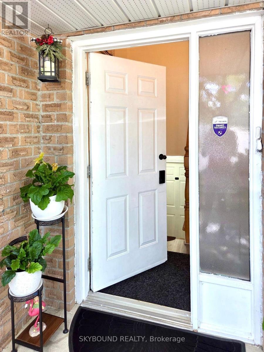 APARTMENT 1, ROOM 1 AND 2 - 2586 FOXMEADOW ROAD N, peterborough (ashburnham ward 4), Ontario