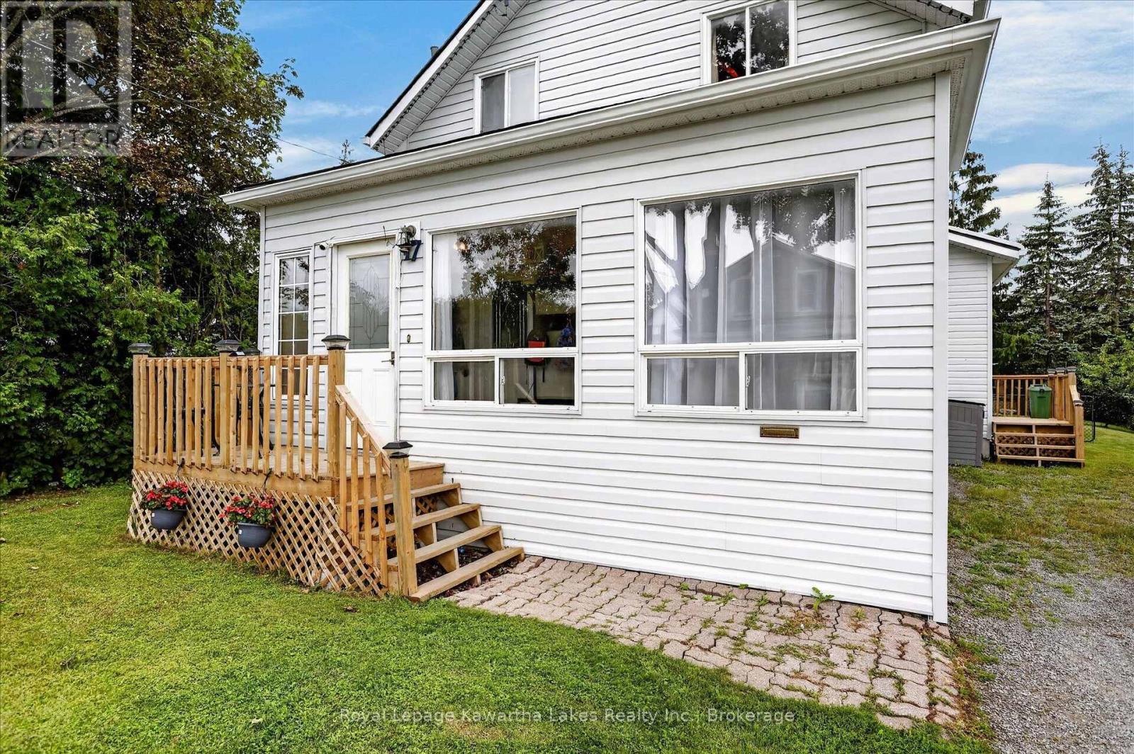 17 Crandall Street, Kawartha Lakes (Lindsay), Ontario  K9V 1R9 - Photo 3 - X13681514