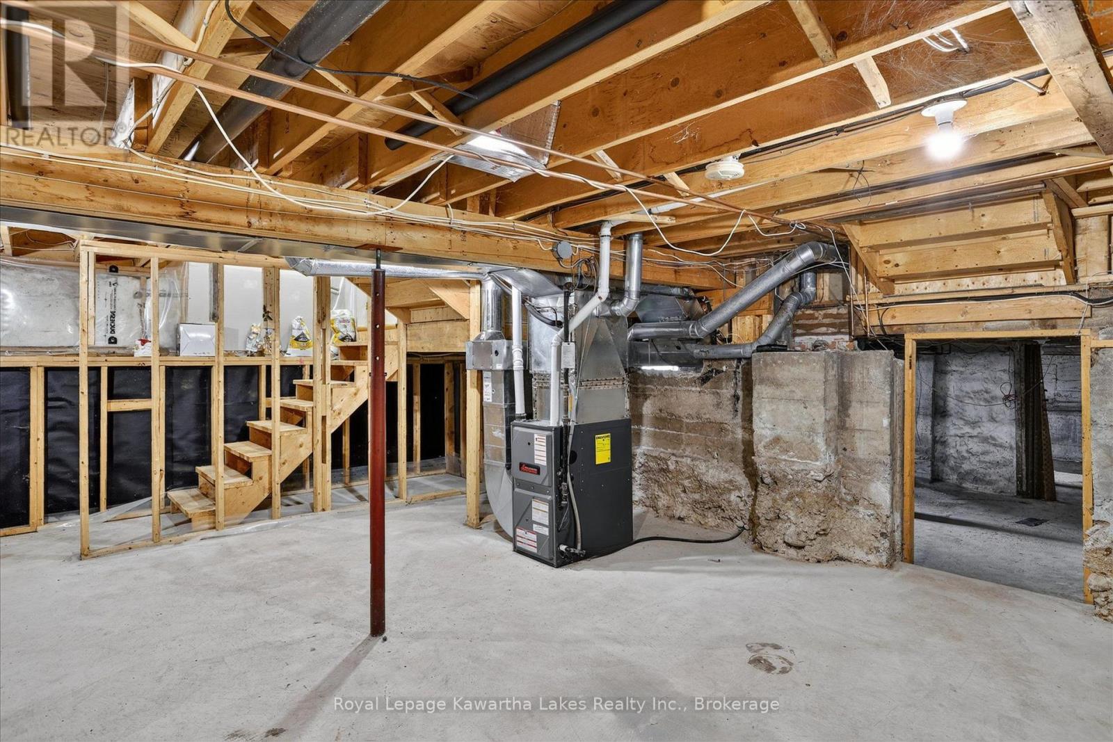 17 Crandall Street, Kawartha Lakes (Lindsay), Ontario  K9V 1R9 - Photo 31 - X13681514