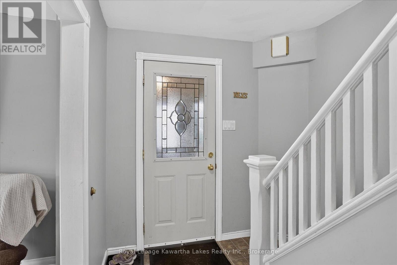 17 Crandall Street, Kawartha Lakes (Lindsay), Ontario  K9V 1R9 - Photo 8 - X13681514