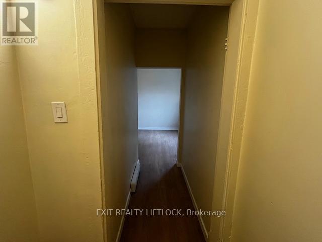 209 Stewart Street, Peterborough (Town Ward 3), Ontario  K9J 3M6 - Photo 3 - X13681718