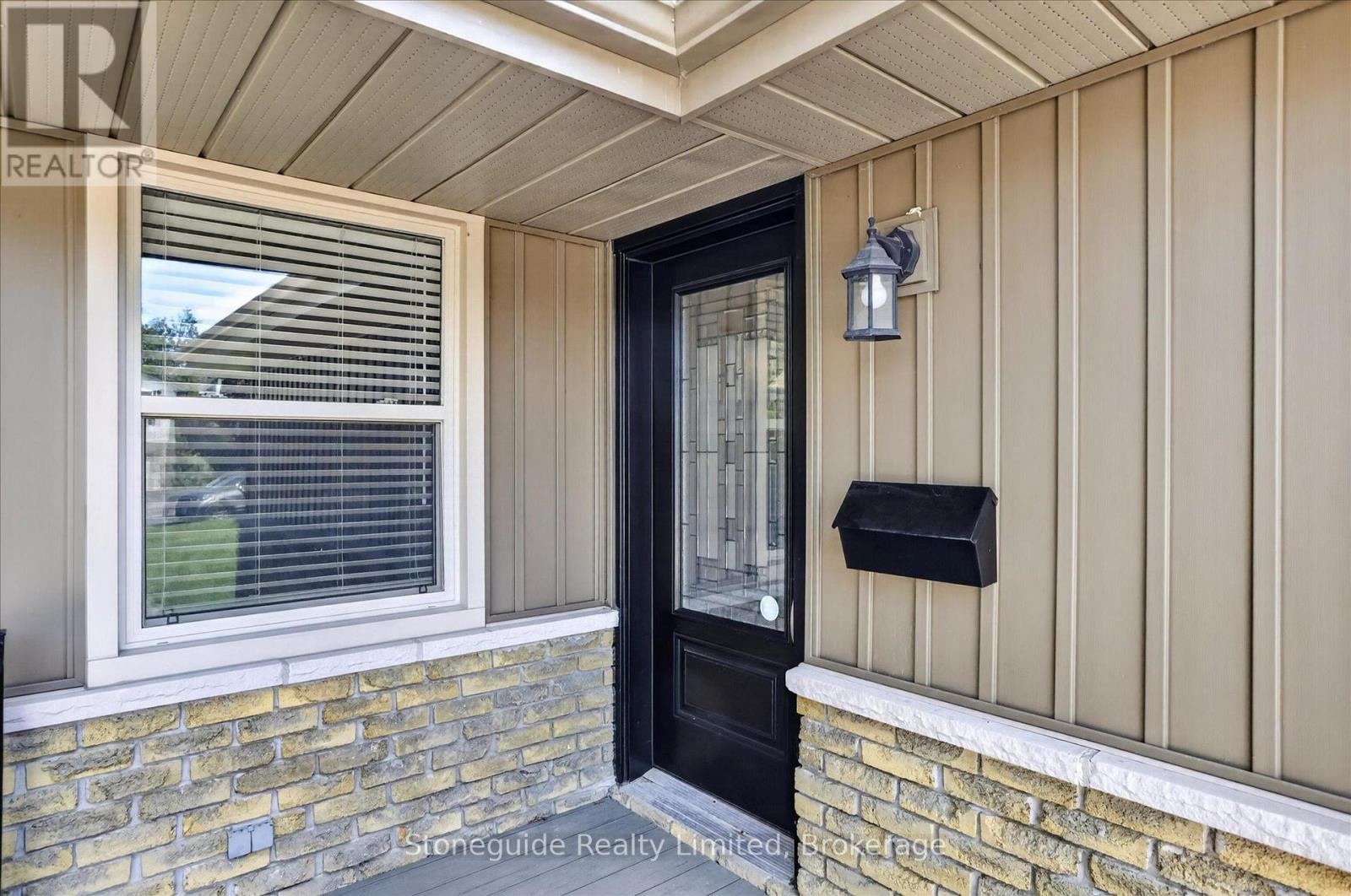 1261 Pulpit Road, Peterborough (Monaghan Ward 2), Ontario  K9K 1H4 - Photo 5 - X13682124