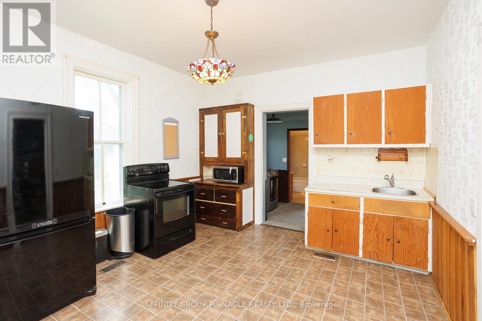 7 Colborne Street E, Kawartha Lakes (Lindsay), Ontario  K9V 1J9 - Photo 10 - X13682272
