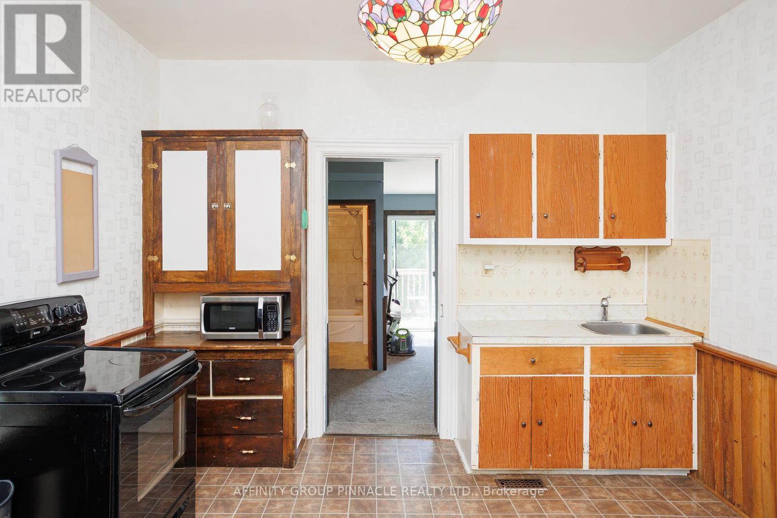 7 Colborne Street E, Kawartha Lakes (Lindsay), Ontario  K9V 1J9 - Photo 11 - X13682272