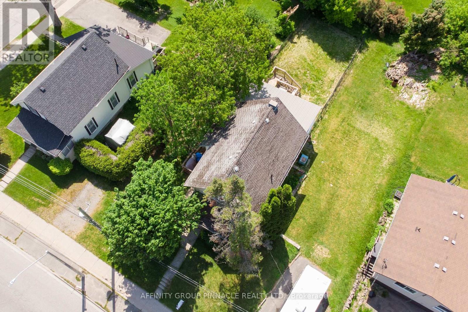 7 Colborne Street E, Kawartha Lakes (Lindsay), Ontario  K9V 1J9 - Photo 5 - X13682272