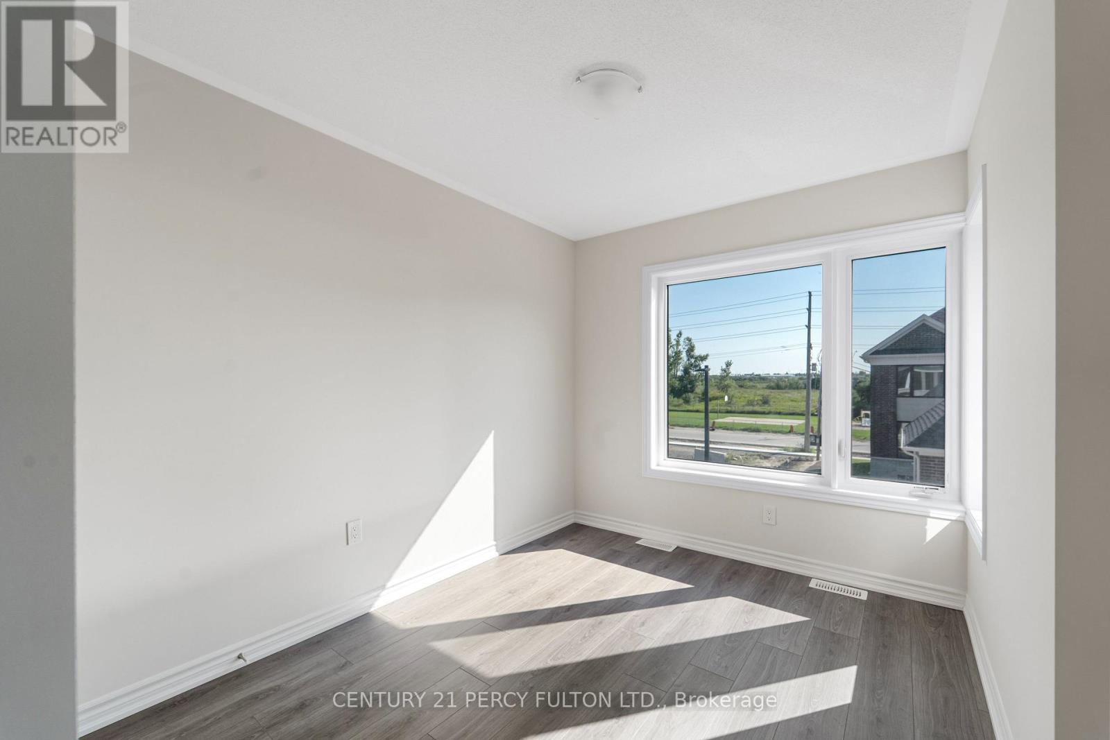 47 Watts Mews, Kawartha Lakes (Lindsay), Ontario  K9V 0T6 - Photo 12 - X13682624