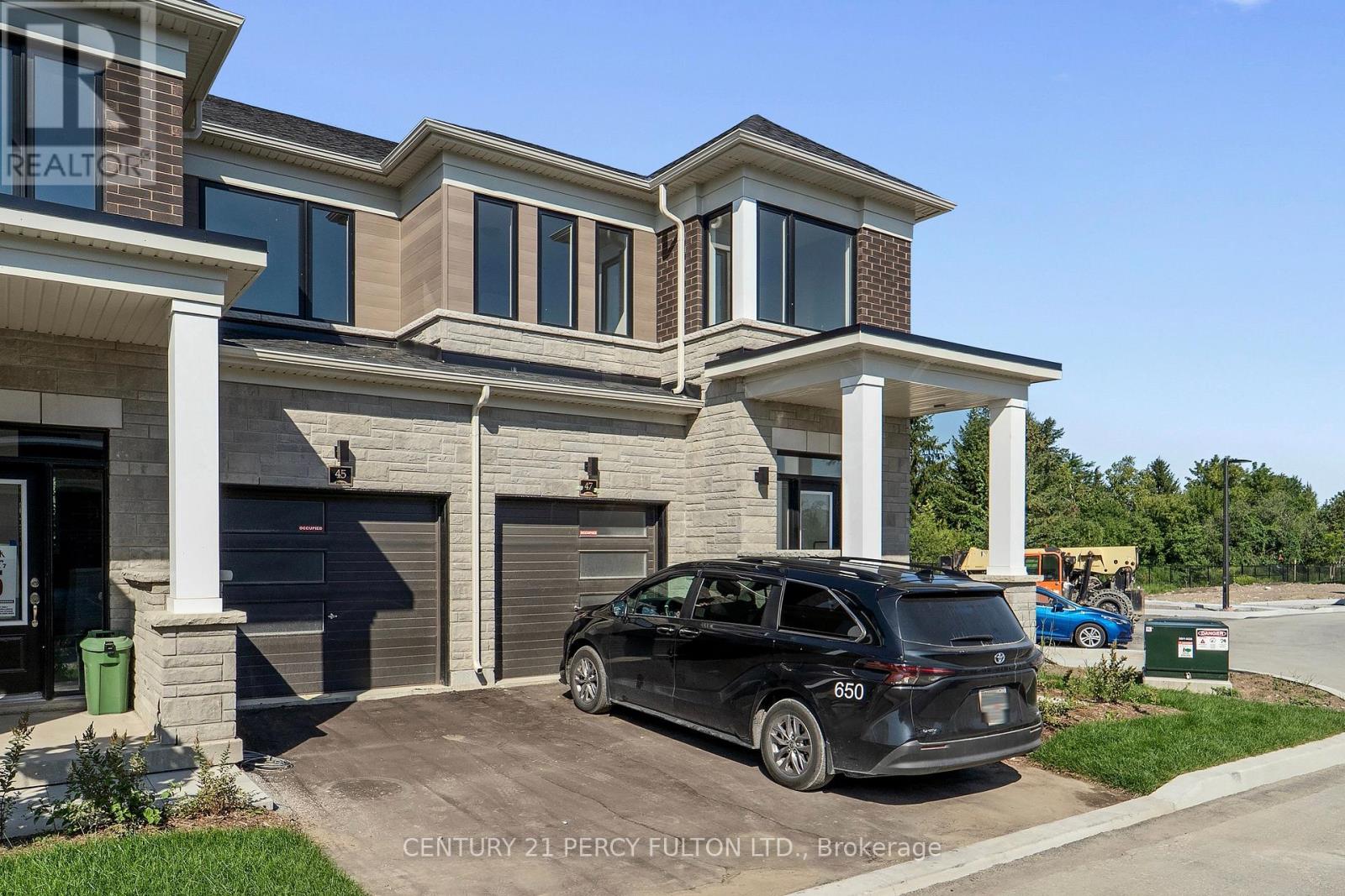 47 Watts Mews, Kawartha Lakes (Lindsay), Ontario  K9V 0T6 - Photo 3 - X13682624