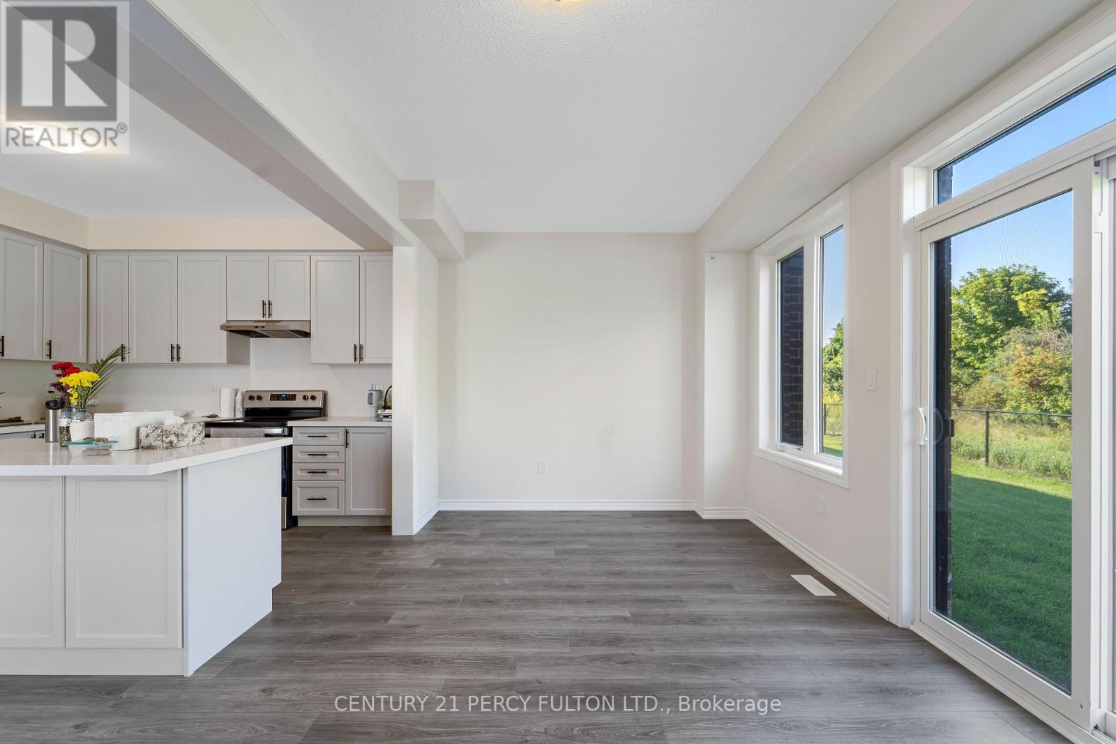 47 Watts Mews, Kawartha Lakes (Lindsay), Ontario  K9V 0T6 - Photo 6 - X13682624