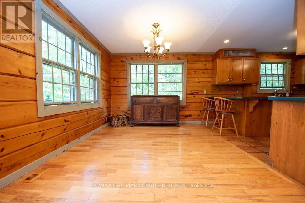 22 Carolina Court, Trent Lakes, Ontario  K9J 6X2 - Photo 5 - X13682876