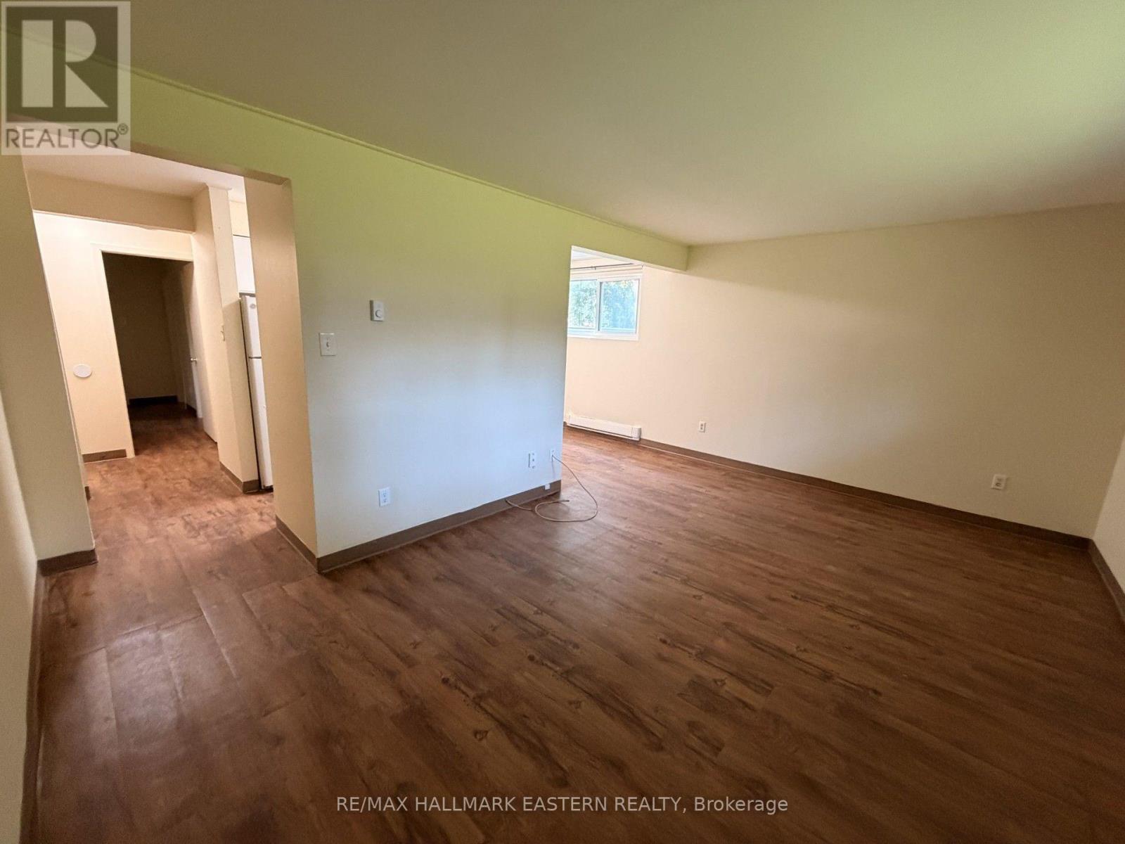 103 - 106 Lansdowne Street, Peterborough (Town Ward 3), Ontario  K9J 1Y1 - Photo 5 - X13683056
