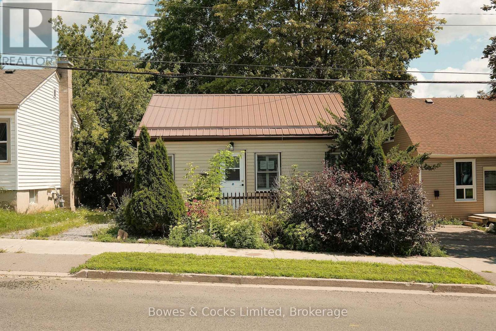 664 PARK STREET N, peterborough (northcrest ward 5), Ontario