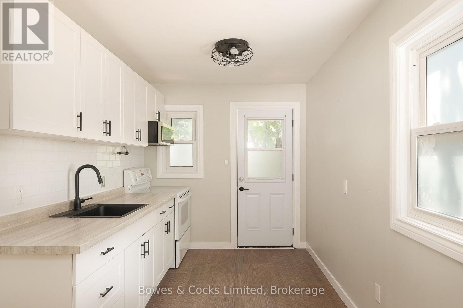664 Park Street N, Peterborough (Northcrest Ward 5), Ontario  K9H 4S3 - Photo 12 - X13683344