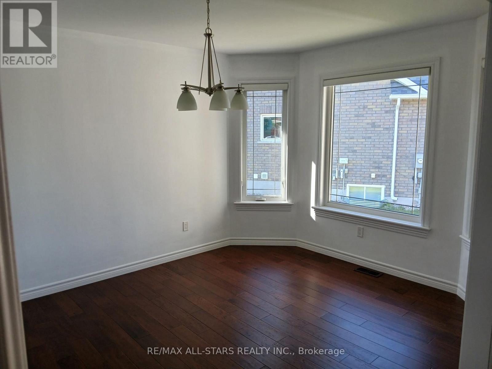 65 Liam Street, Kawartha Lakes (Lindsay), Ontario  K9V 0J4 - Photo 8 - X13683358