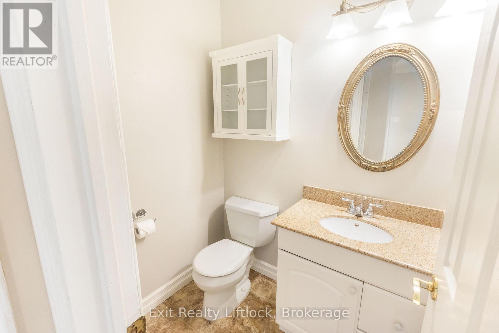 958 Smithside Court, Peterborough (Monaghan Ward 2), Ontario  K9J 8E2 - Photo 12 - X13683686