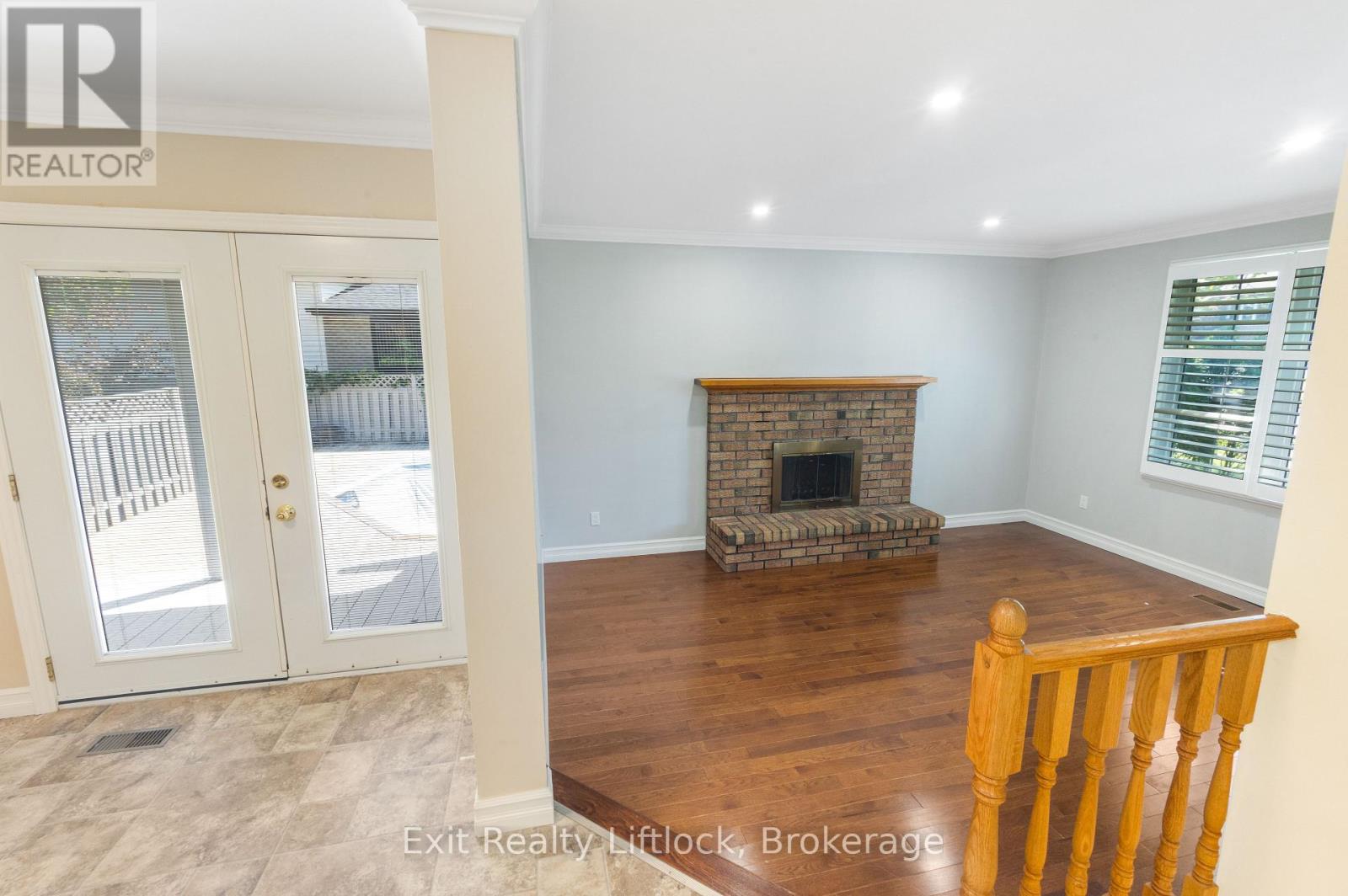 958 Smithside Court, Peterborough (Monaghan Ward 2), Ontario  K9J 8E2 - Photo 13 - X13683686