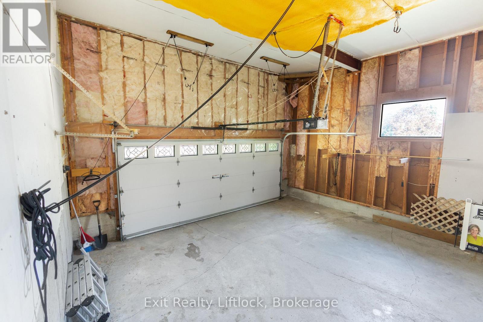 958 Smithside Court, Peterborough (Monaghan Ward 2), Ontario  K9J 8E2 - Photo 44 - X13683686