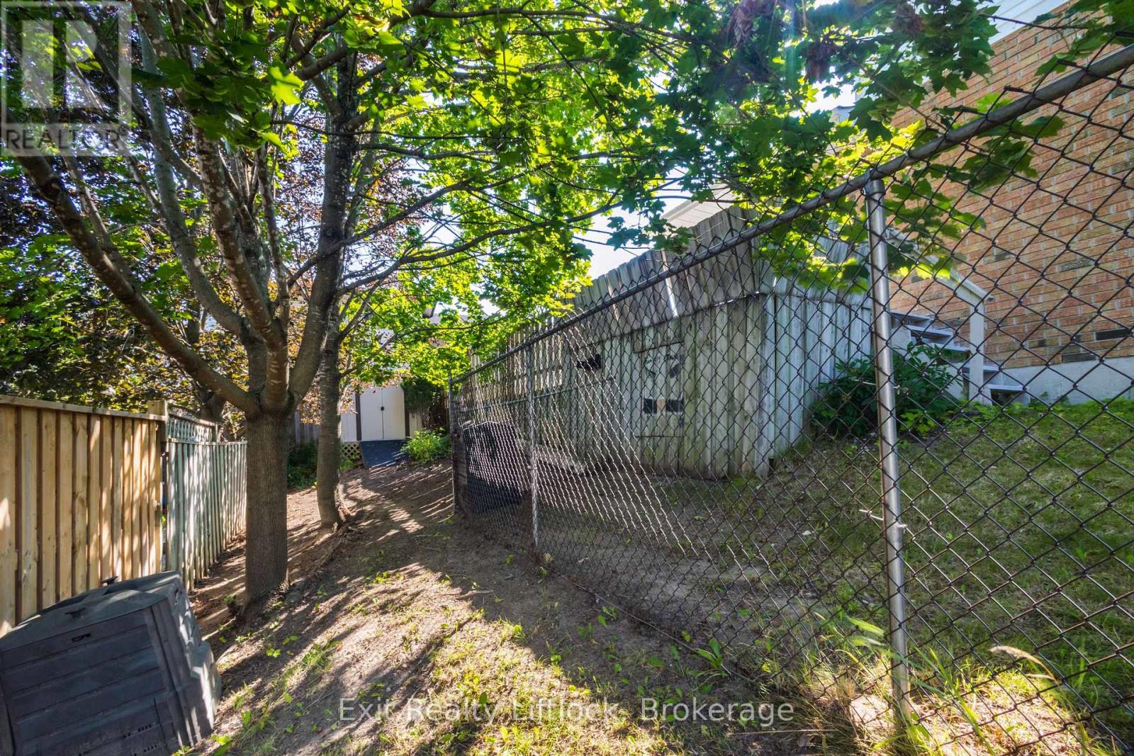 958 Smithside Court, Peterborough (Monaghan Ward 2), Ontario  K9J 8E2 - Photo 50 - X13683686