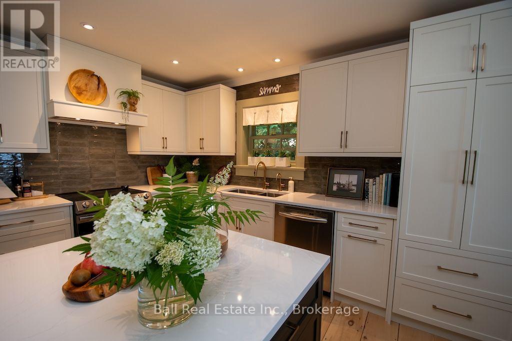 2933 Ayotte's Point Lane, Selwyn, Ontario  K0L 2H0 - Photo 19 - X13686090