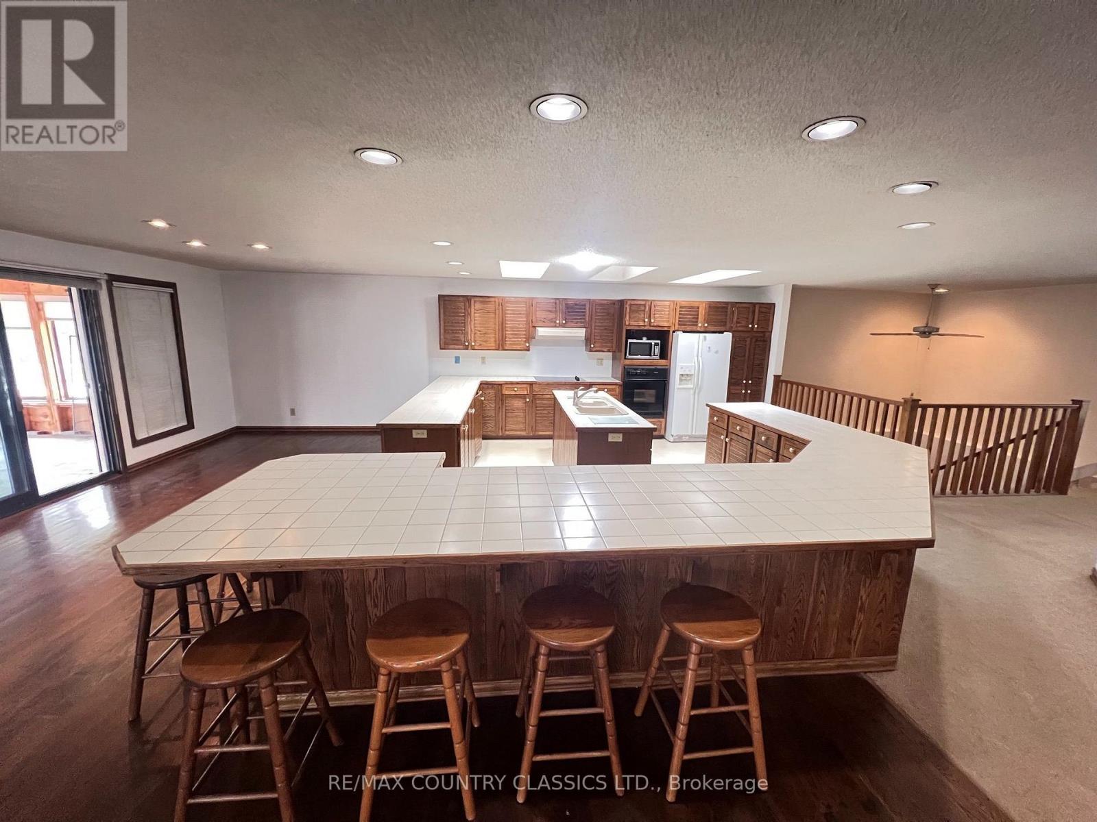 10 - 12 Flint Avenue, Bancroft (Bancroft Ward), Ontario  K0L 1C0 - Photo 7 - X13686098