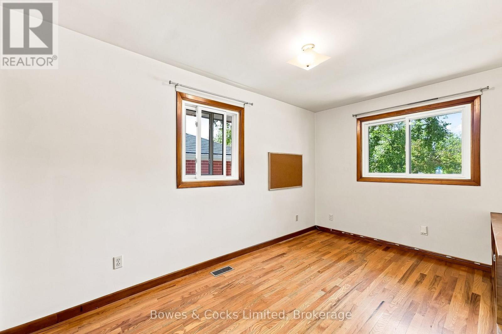687 Lundy's Lane, Peterborough (Otonabee Ward 1), Ontario  K9J 4J9 - Photo 18 - X13686336
