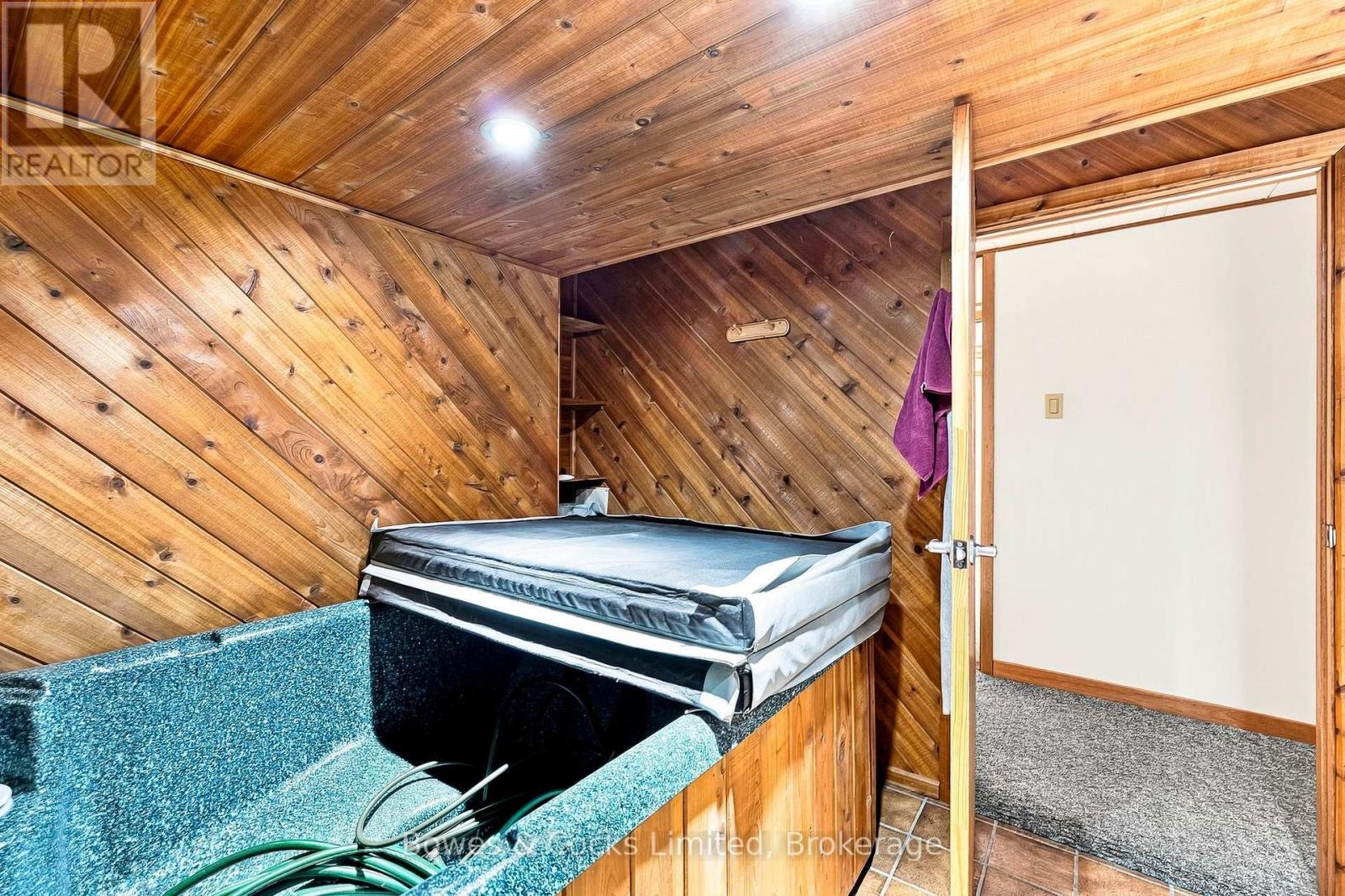 687 Lundy's Lane, Peterborough (Otonabee Ward 1), Ontario  K9J 4J9 - Photo 36 - X13686336