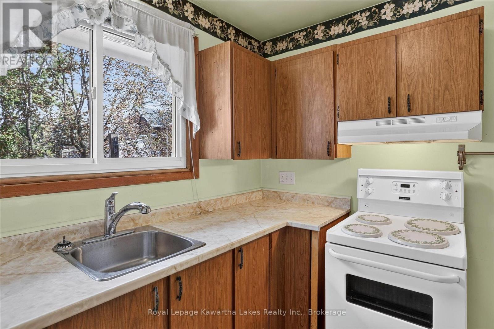 78 Durham Street W, Kawartha Lakes (Lindsay), Ontario  K9V 2P9 - Photo 17 - X13686432