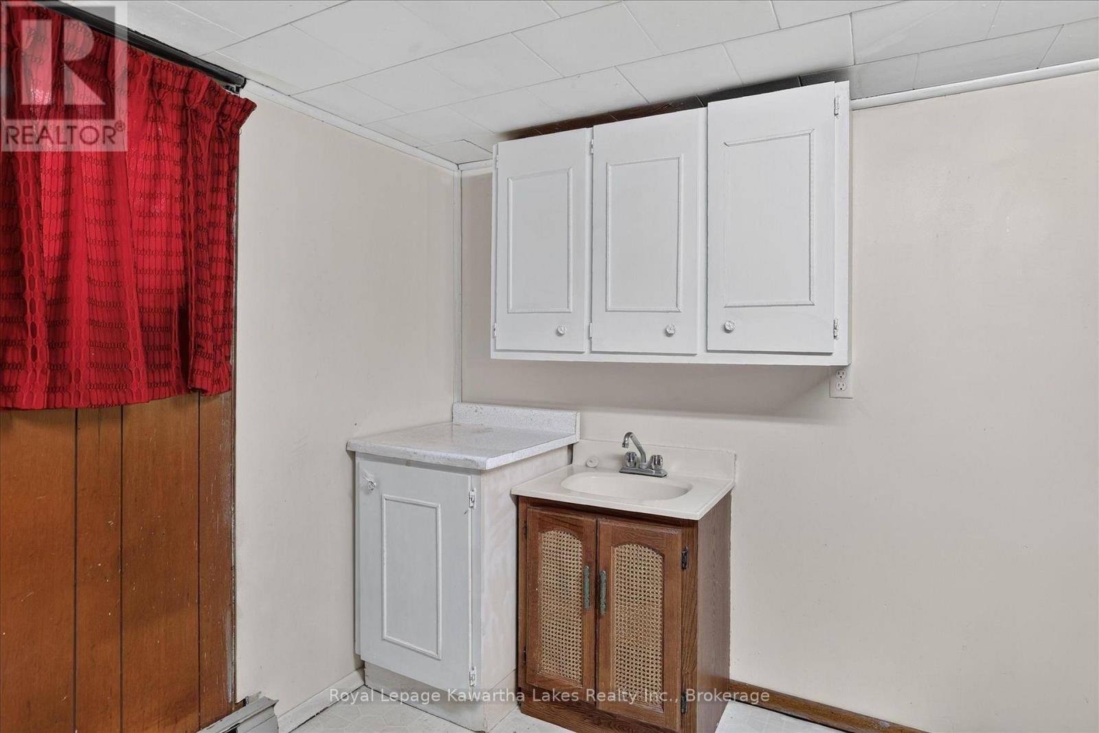 78 Durham Street W, Kawartha Lakes (Lindsay), Ontario  K9V 2P9 - Photo 30 - X13686432