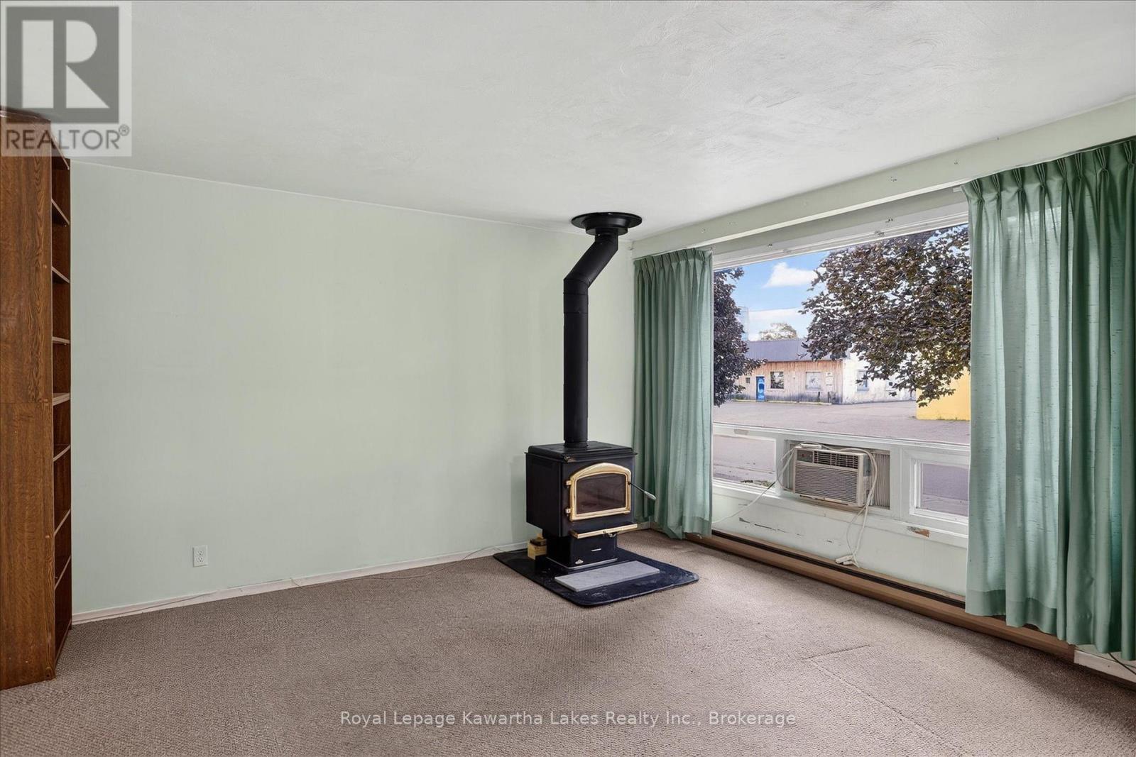 78 Durham Street W, Kawartha Lakes (Lindsay), Ontario  K9V 2P9 - Photo 8 - X13686432