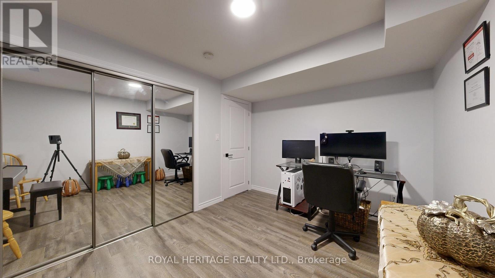 976 Avery Avenue, Peterborough (Monaghan Ward 2), Ontario  K9J 0G9 - Photo 45 - X13686450